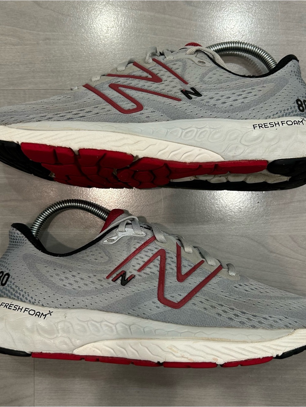 New Balance Fresh Foam X 880 V13 Men's Sz 7.5 2E Grey Red Running Sneakers Shoes